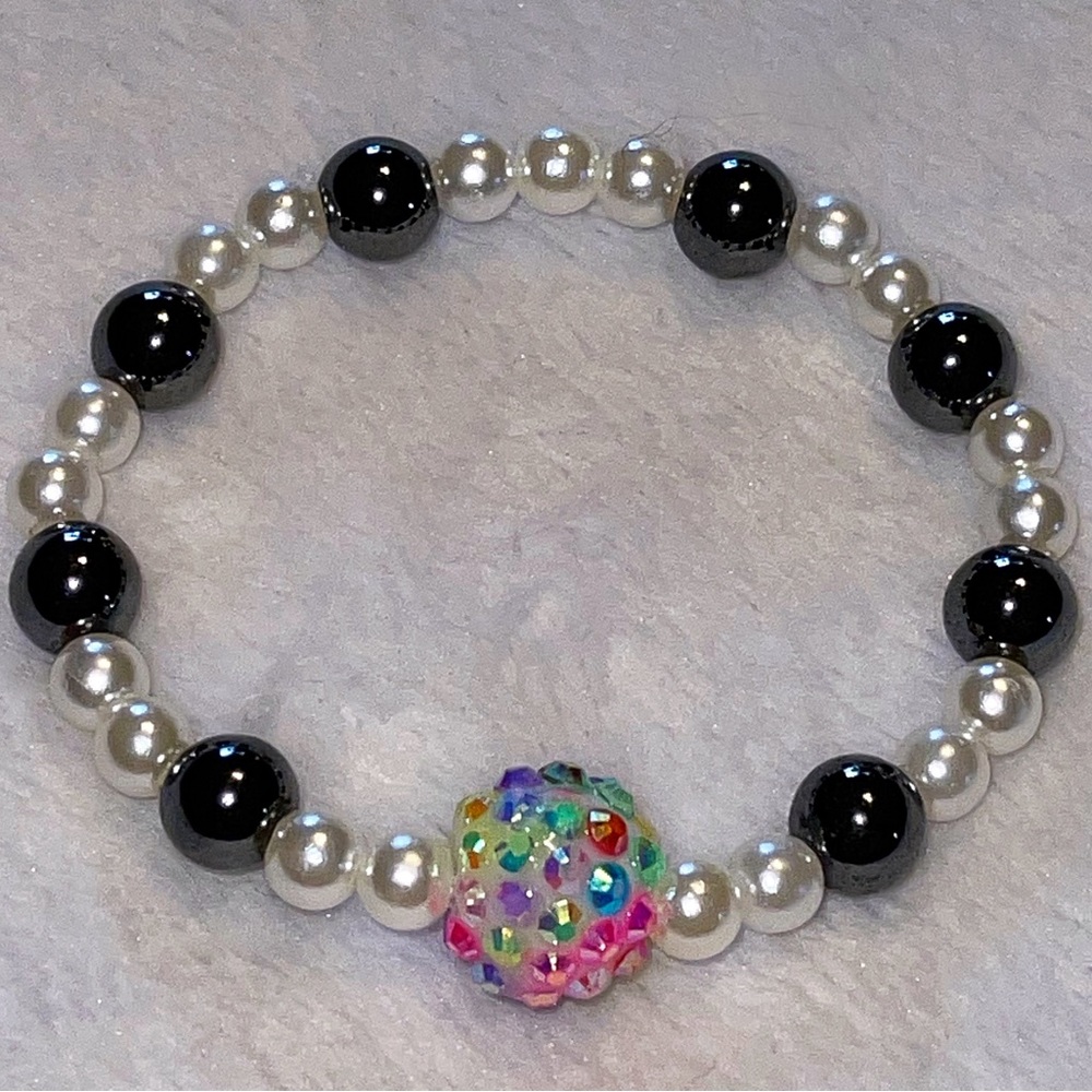 Bracelet with rainbow ball bead